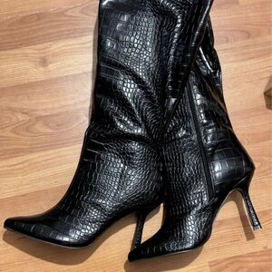Glamorous Black Croc-Embossed Heeled Boots